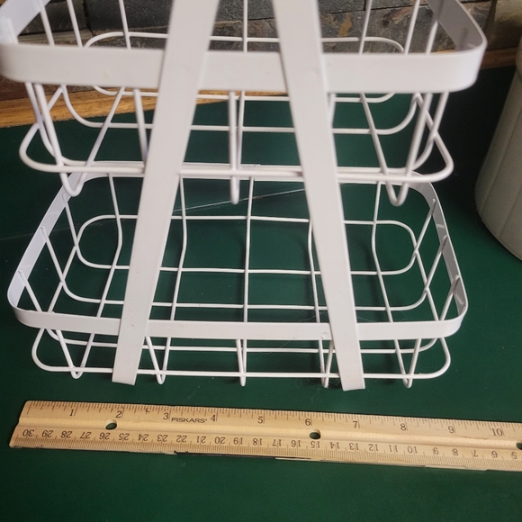 Cute Farmhouse Tiered Basket 😍 C1 - Picture 2 of 12